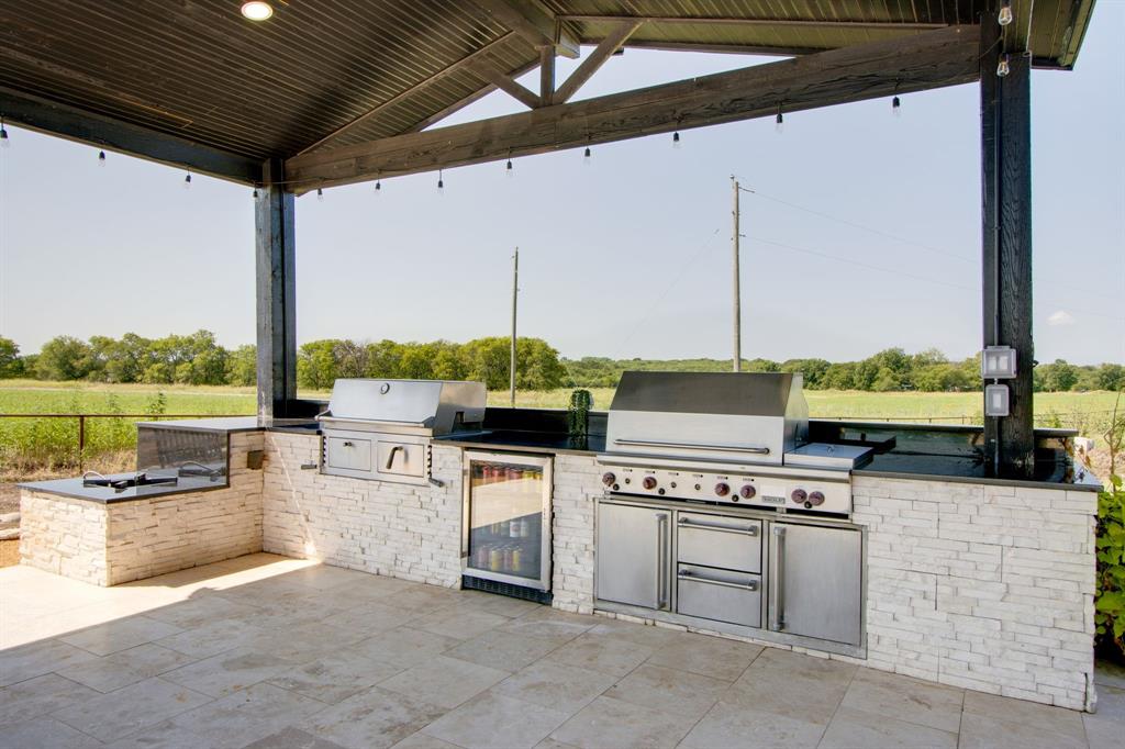 7299 Tom Trail Property Photo 3