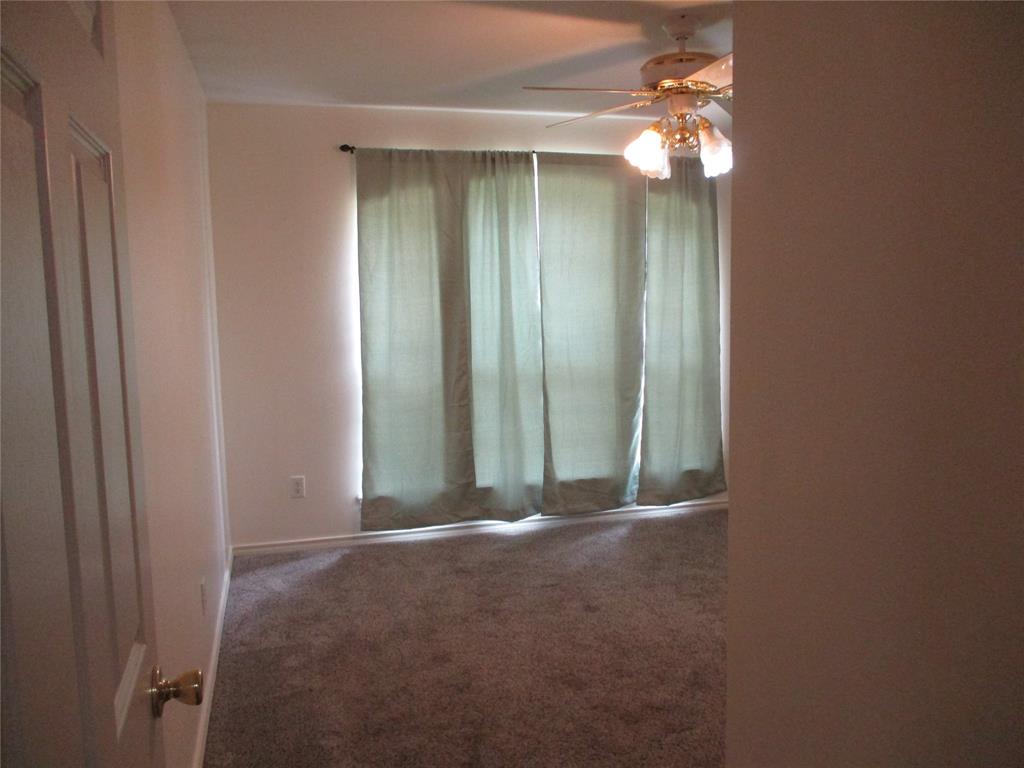 1162 County Road 2330 Property Photo 33