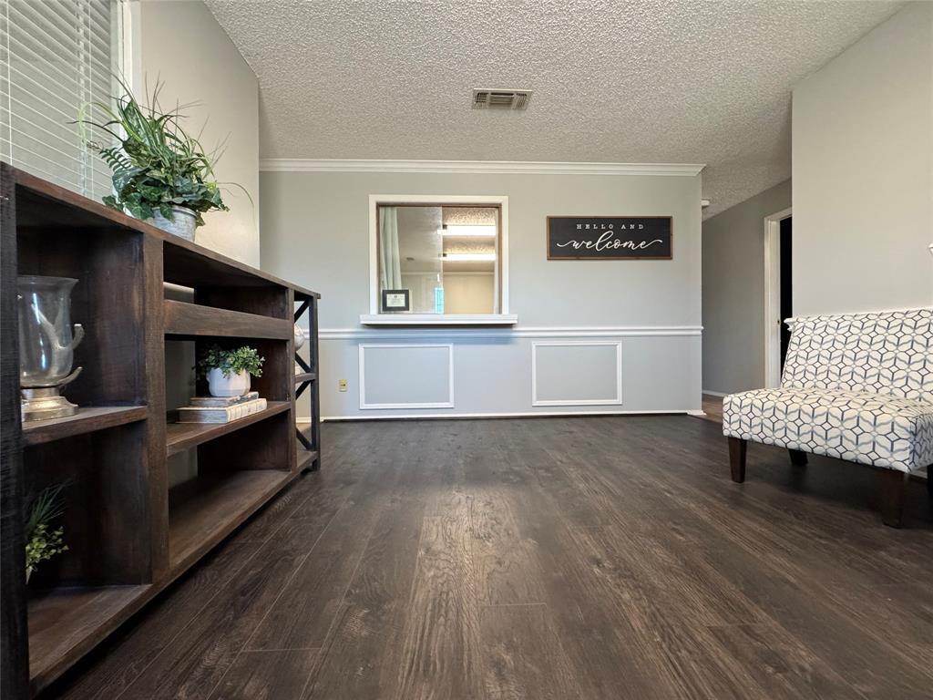 2775 Ne Loop 286 Highway Property Photo 13