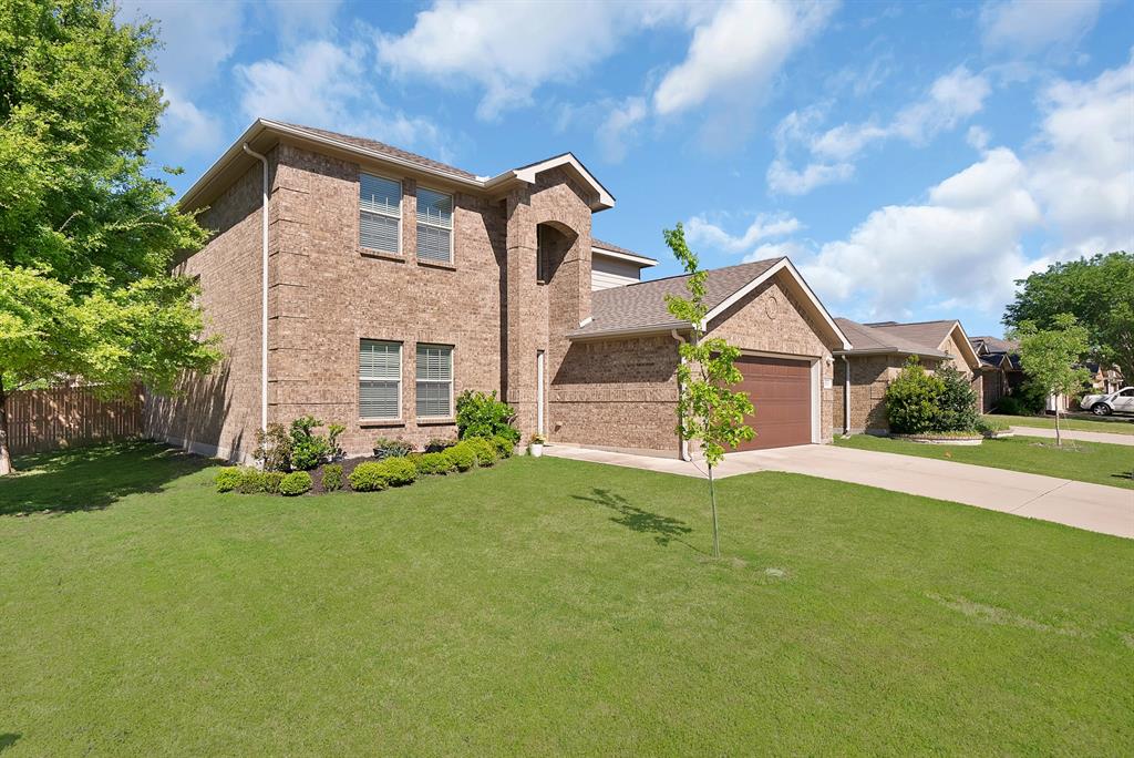 5212 Bluewater Drive Property Photo 1
