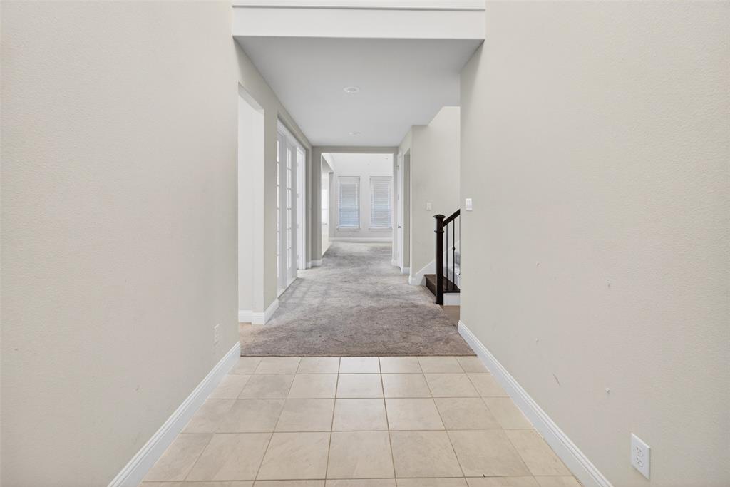2604 Silver Leaf Drive Property Photo 21