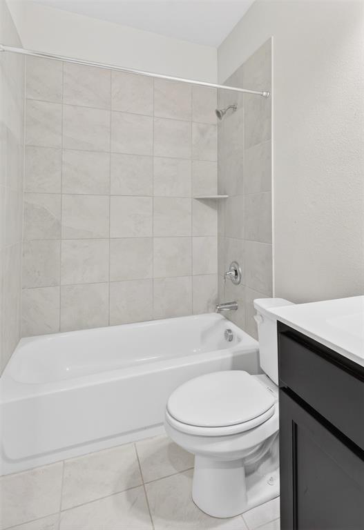 2604 Silver Leaf Drive Property Photo 23