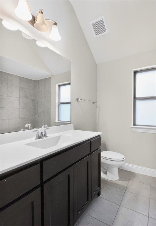 2604 Silver Leaf Drive Property Photo 35