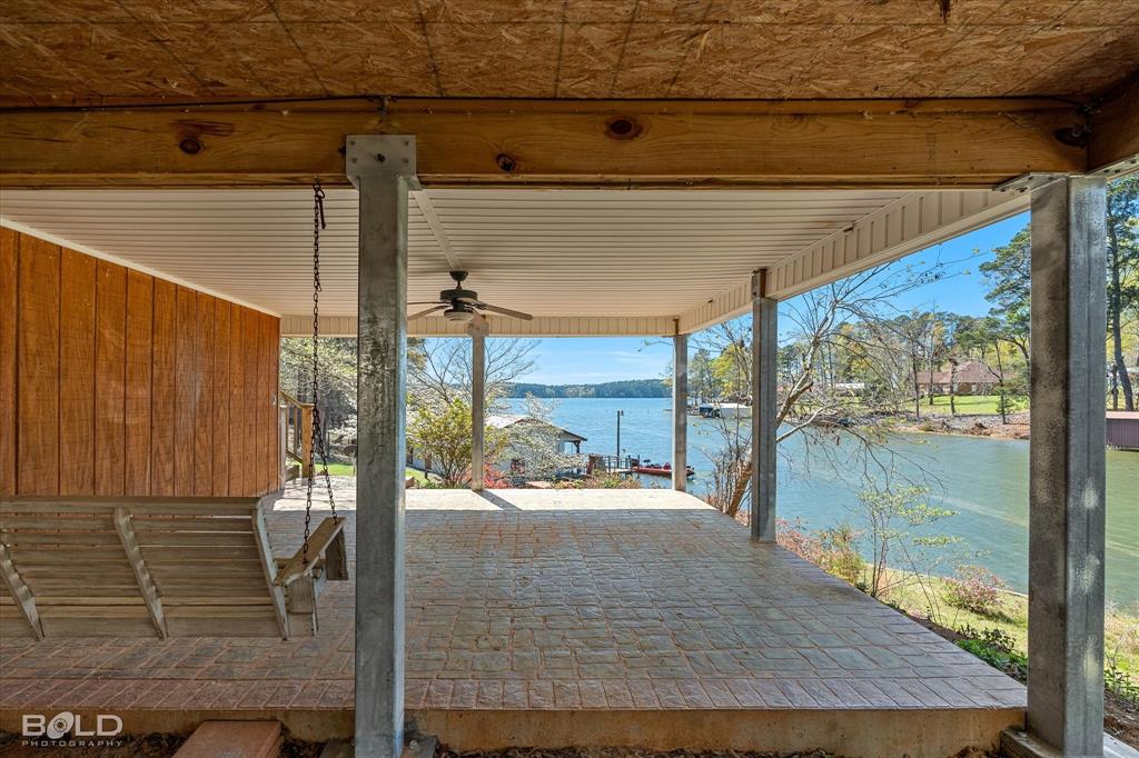 429 Robinson Lane Property Photo 4