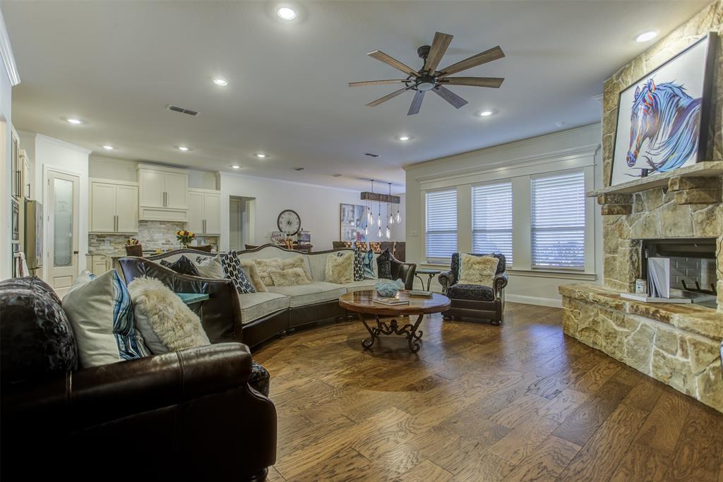 704 Hayden Way Property Photo 12