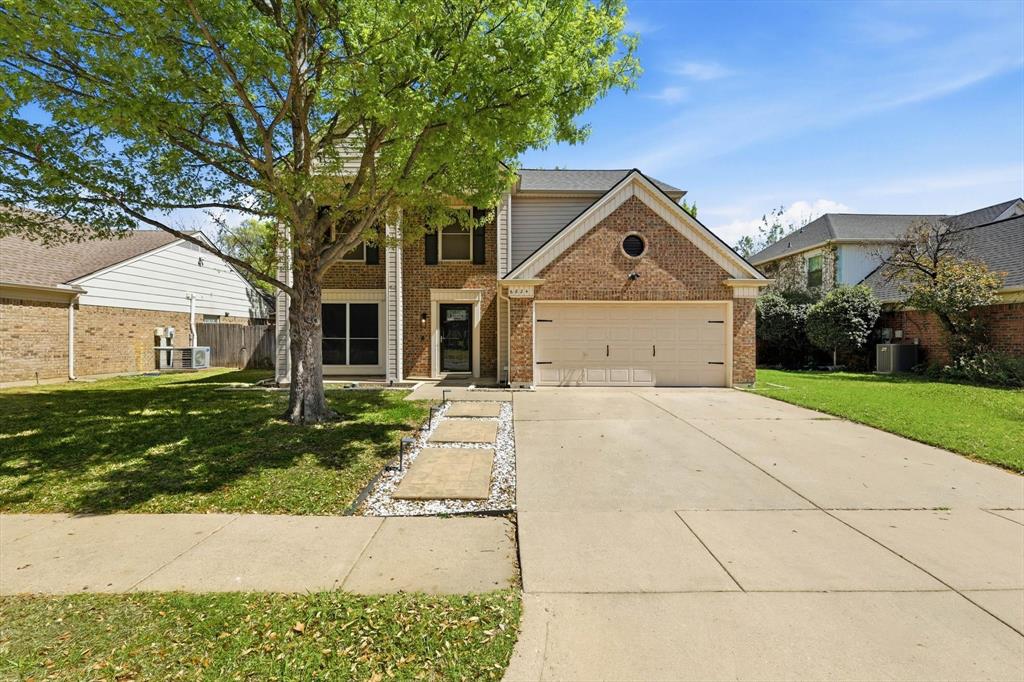 6824 Wooddale Drive Property Photo 1