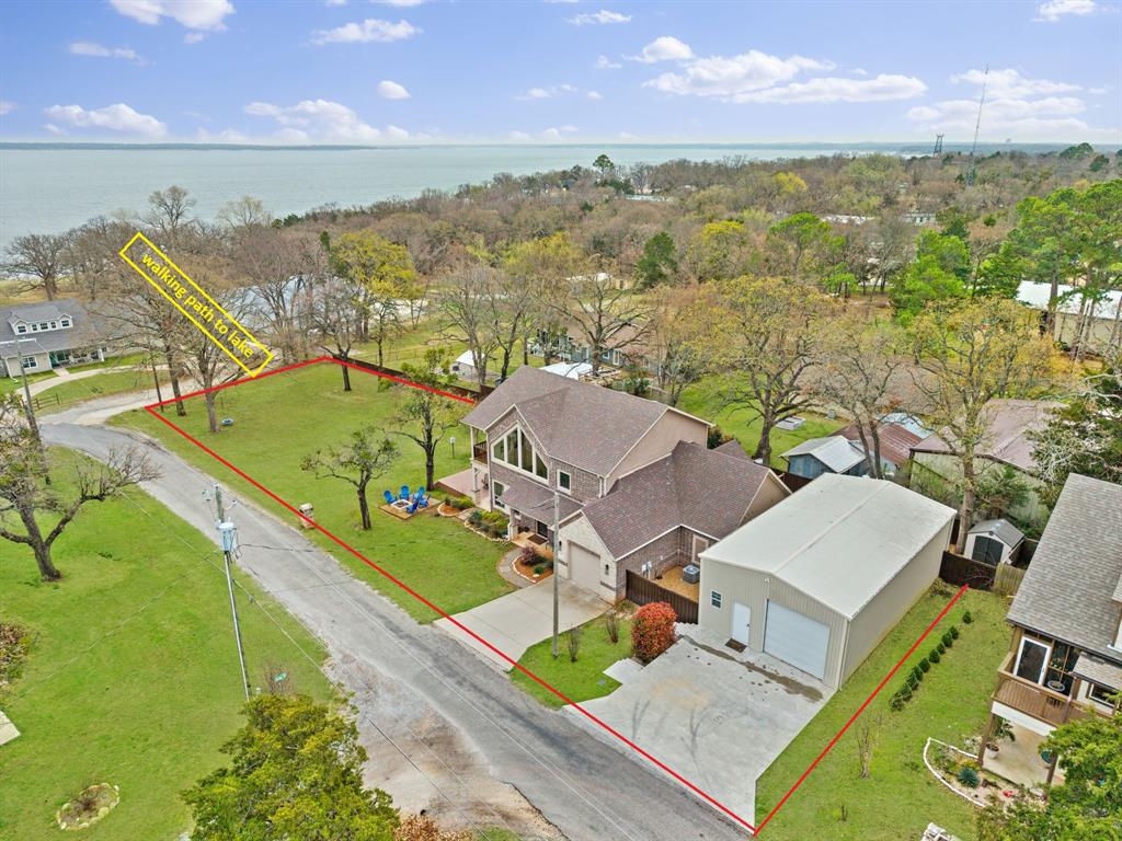 120 Coffee Circle Property Photo 1