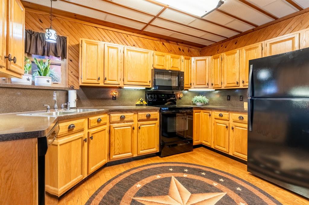12282 Fm 1392 Property Photo 13