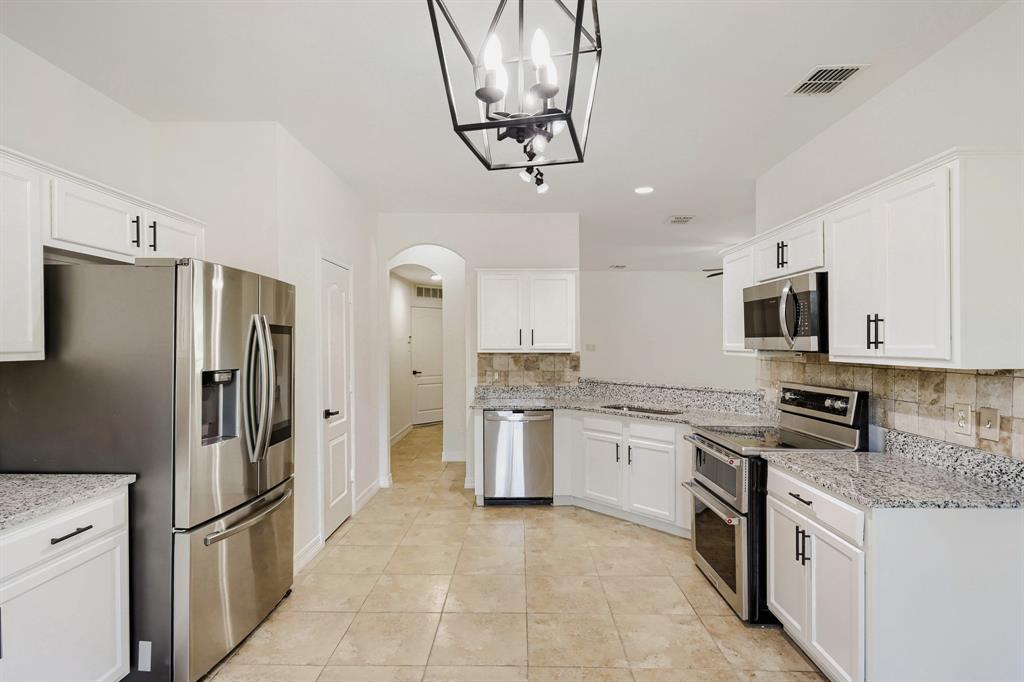 910 W Bois D Arc Street Property Photo 10