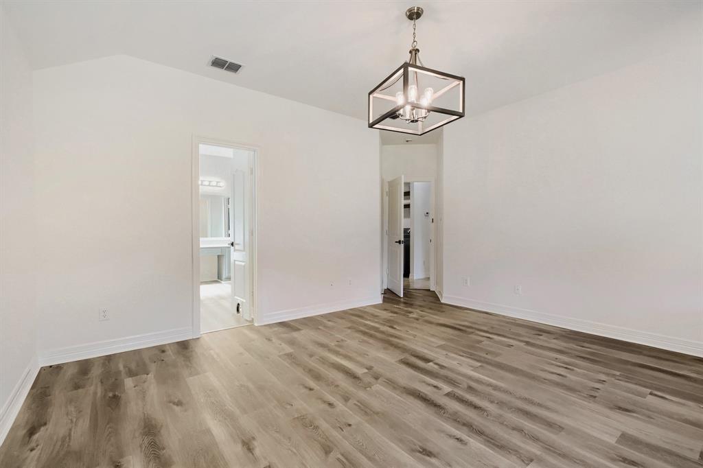 910 W Bois D Arc Street Property Photo 14