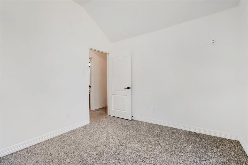 910 W Bois D Arc Street Property Photo 19
