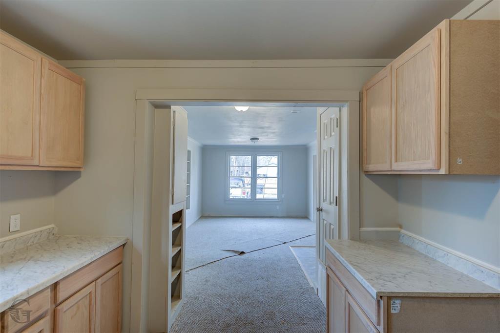 3025 Drexel Street Property Photo 9