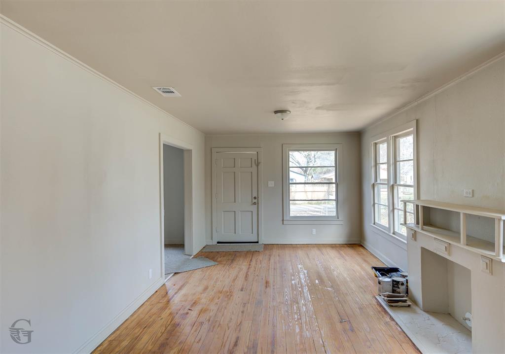 3025 Drexel Street Property Photo 12