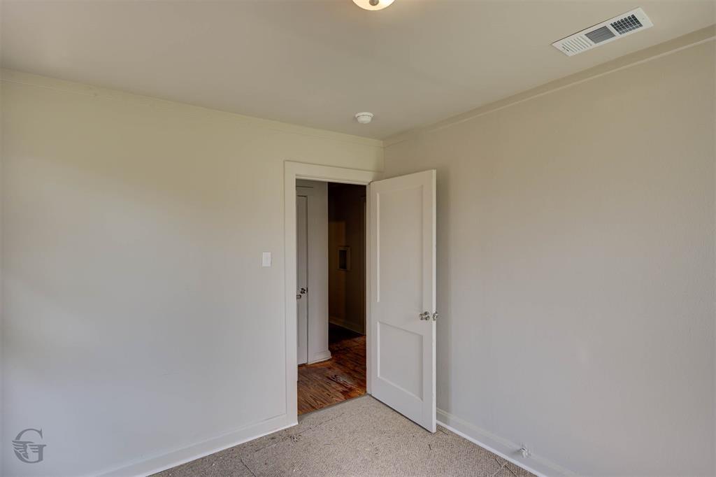 3025 Drexel Street Property Photo 18