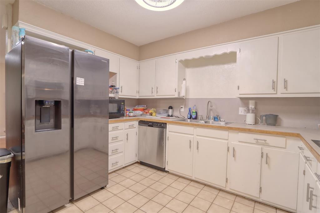 914 S Avenue N Property Photo 10