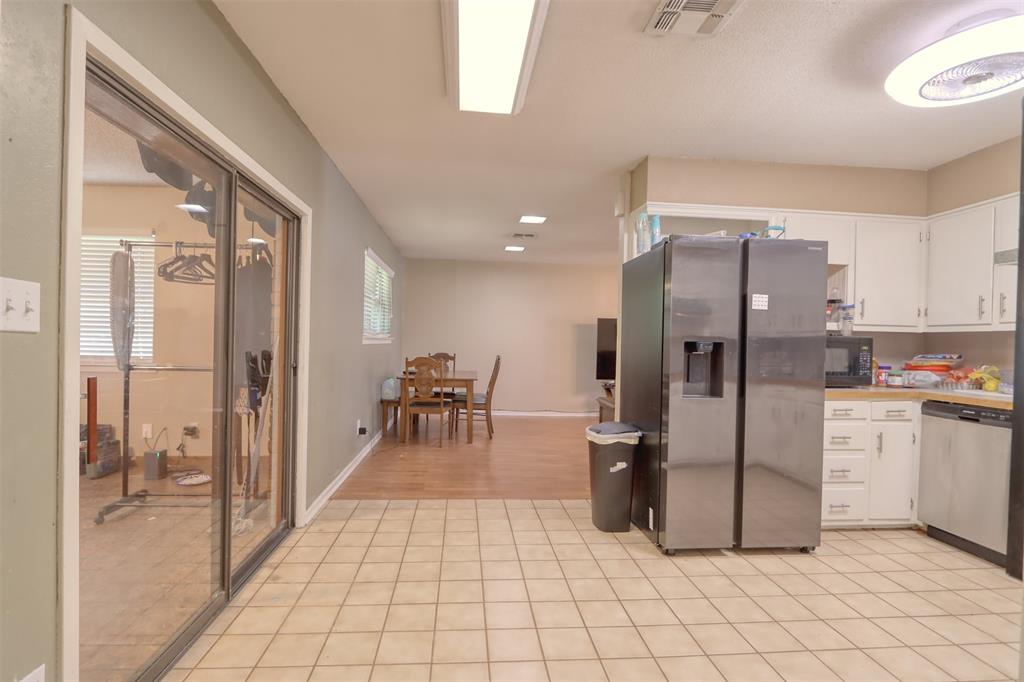 914 S Avenue N Property Photo 11