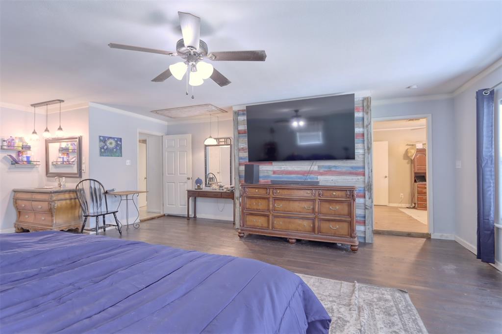 914 S Avenue N Property Photo 14