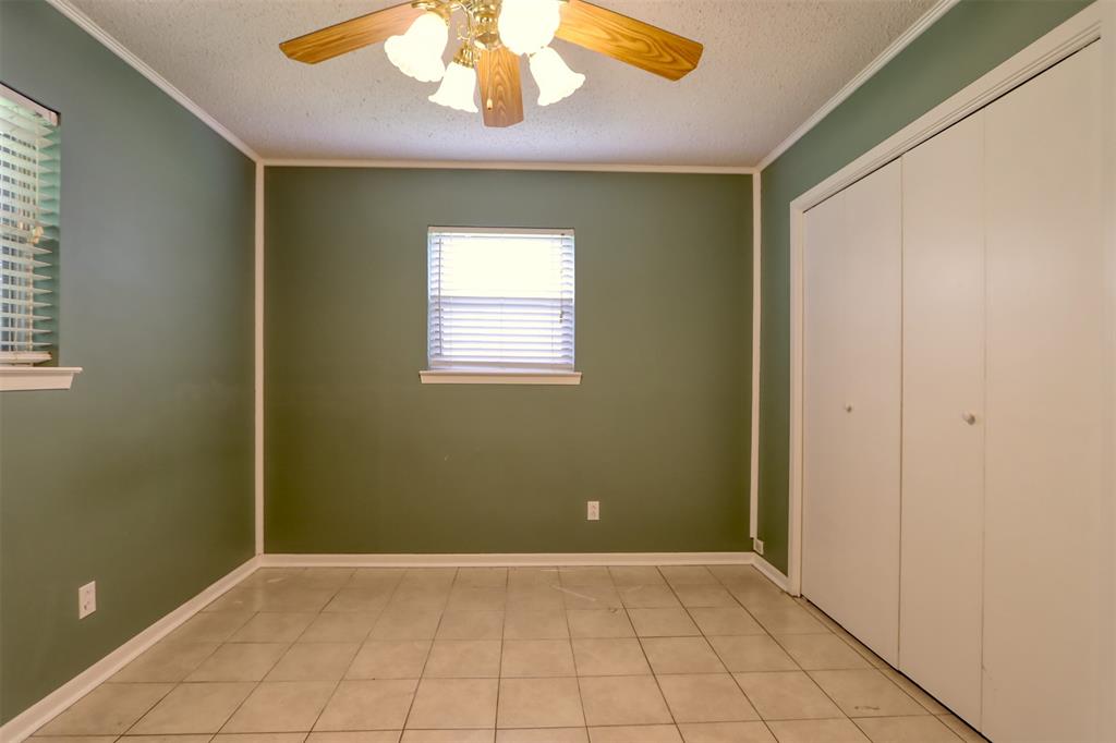 914 S Avenue N Property Photo 22