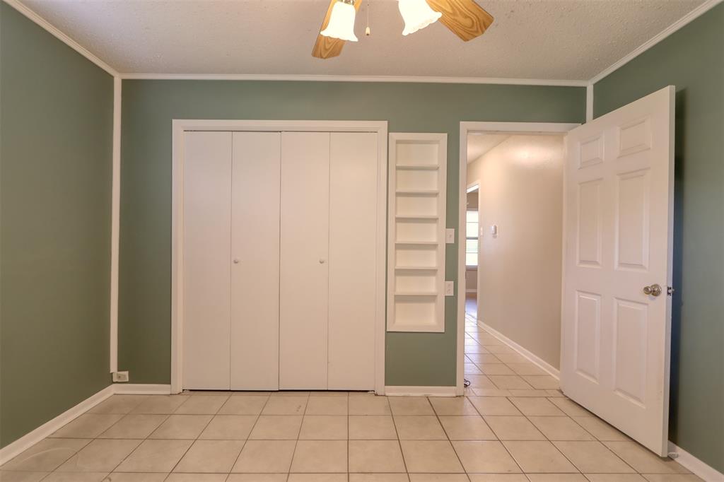 914 S Avenue N Property Photo 23