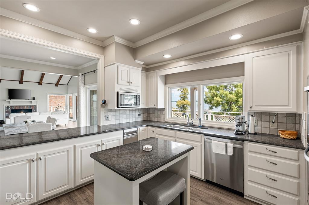 5667 Mirador Circle Property Photo 11