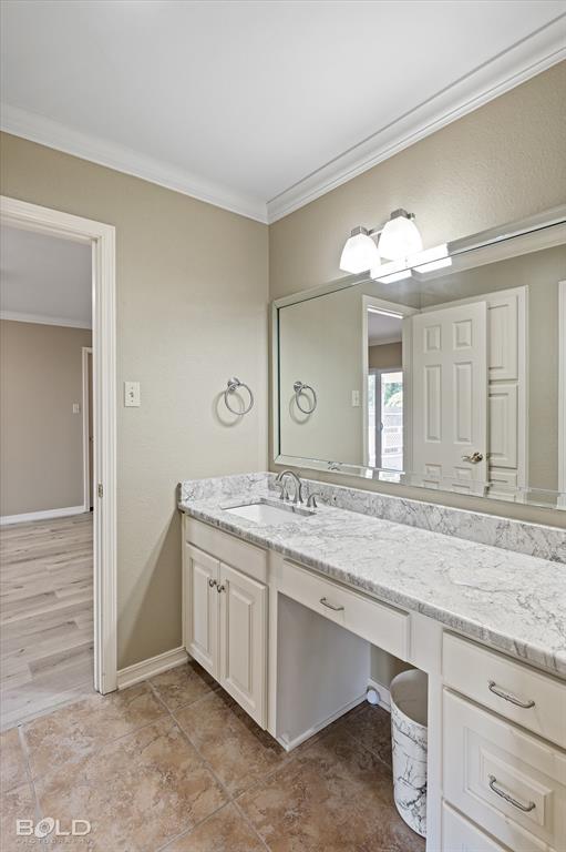 5667 Mirador Circle Property Photo 26