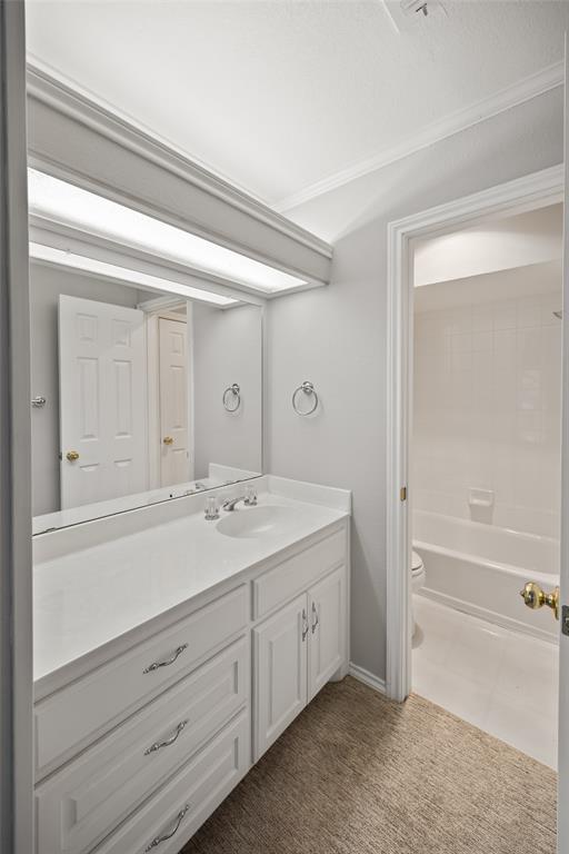 8 Equestrian Trail Property Photo 29
