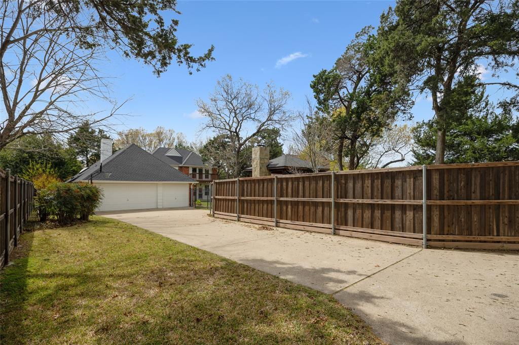 8 Equestrian Trail Property Photo 37