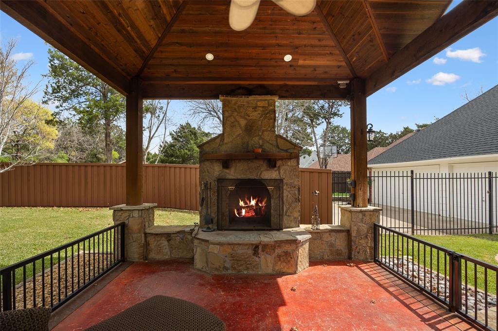 8 Equestrian Trail Property Photo 38