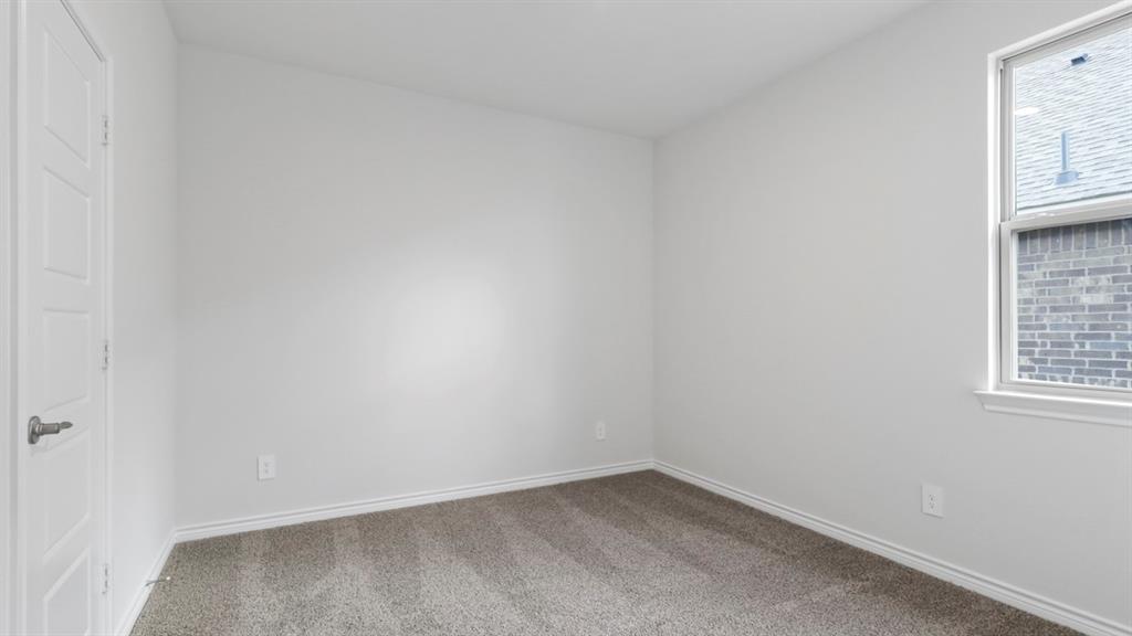 510 Range Road Property Photo 10