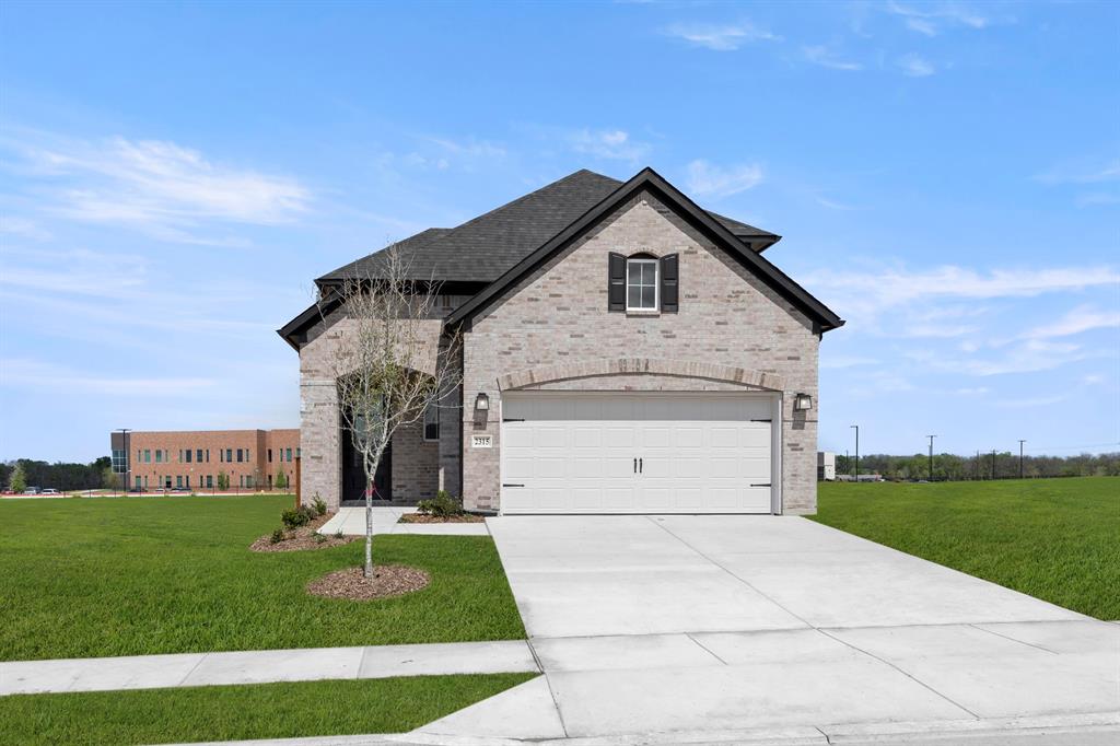 2315 Aspen Chase Drive Property Photo 1