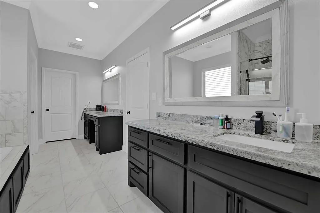 10960 Sheila Court Property Photo 15