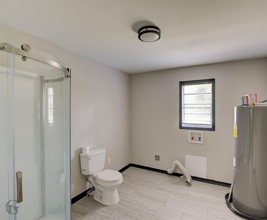 1054 Frontage Road Property Photo 13