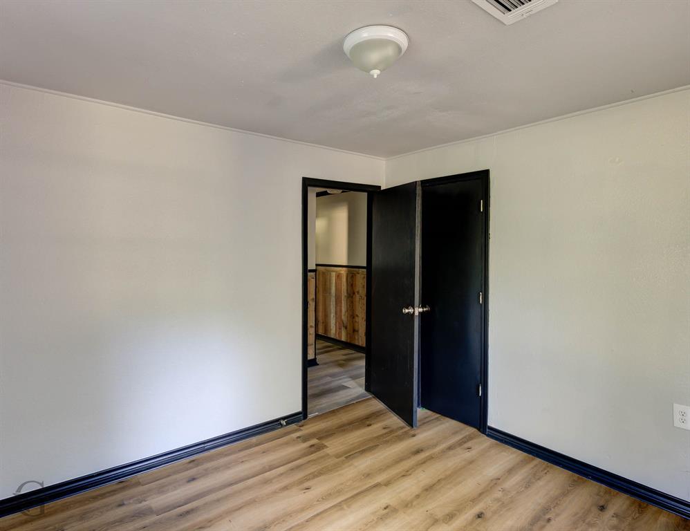 1054 Frontage Road Property Photo 15