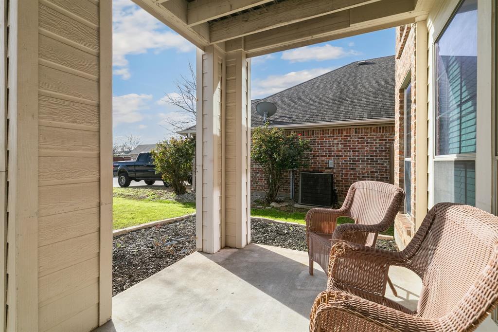 1103 Vintage Avenue Property Photo 4