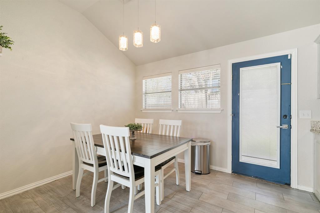 1103 Vintage Avenue Property Photo 13