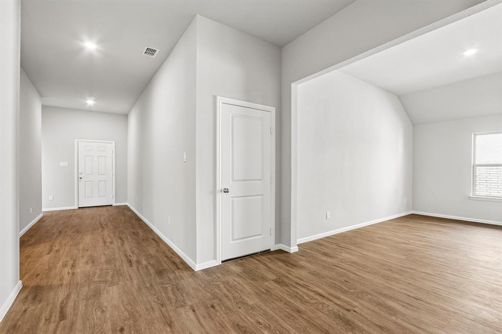 3213 Kingdom Drive Property Photo 24