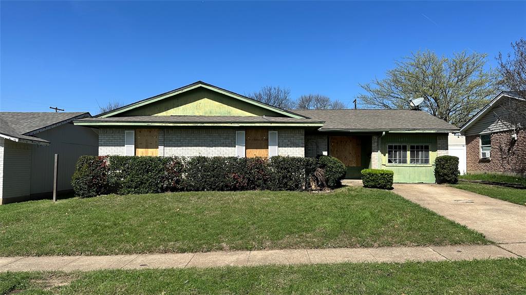6451 Moonhill Drive Property Photo 1