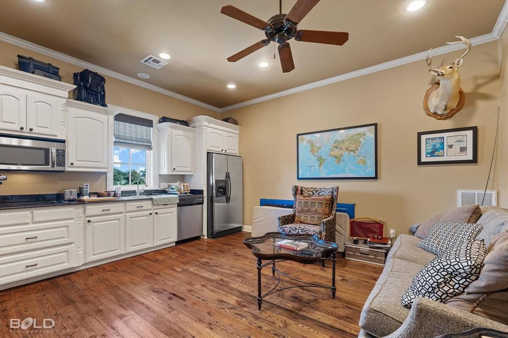 207 N Beach Drive Property Photo 38