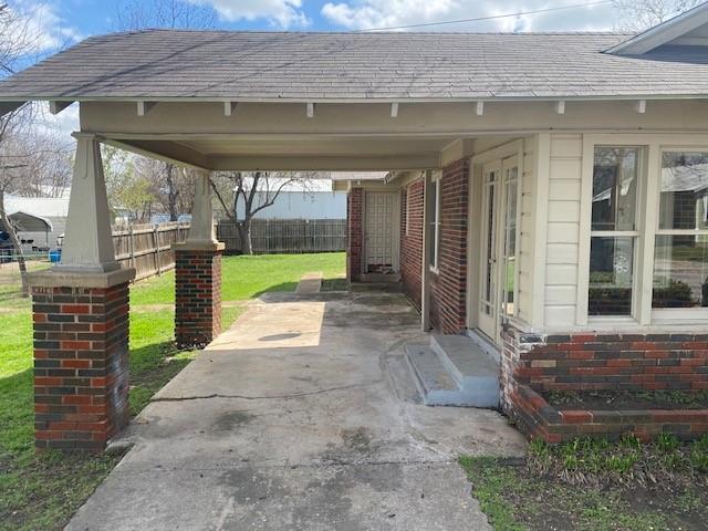 708 Prater Street Property Photo 3