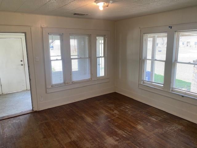 708 Prater Street Property Photo 10