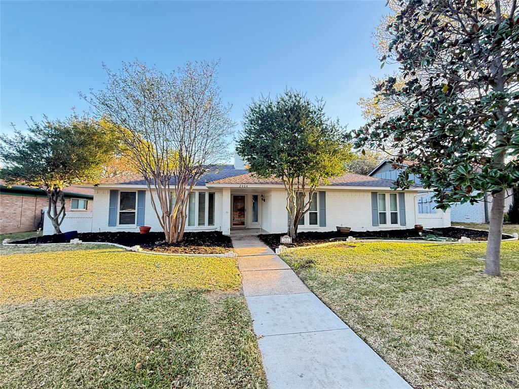 2404 Deep Valley Trail Property Photo 1