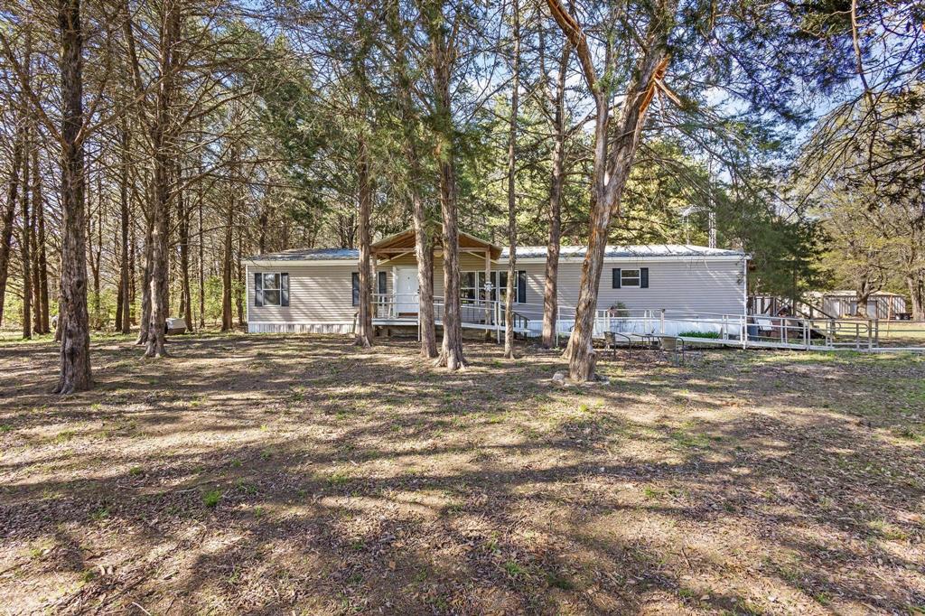 528 County Road 1120 Property Photo 9
