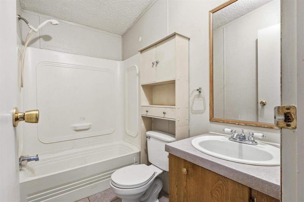 528 County Road 1120 Property Photo 21