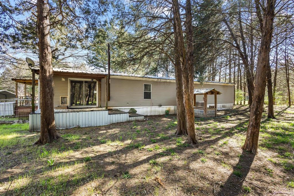 528 County Road 1120 Property Photo 24