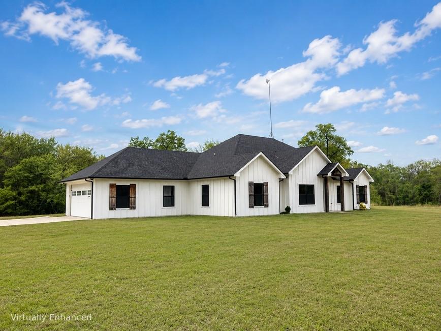 511 Interstate Highway 30 Property Photo 2