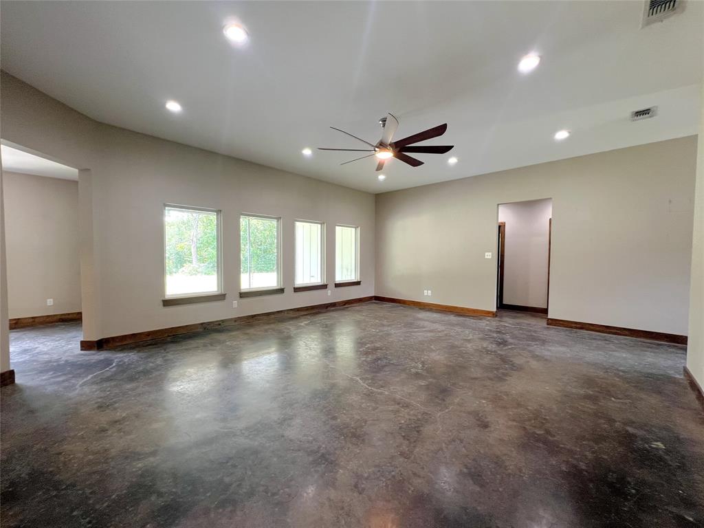 511 Interstate Highway 30 Property Photo 5