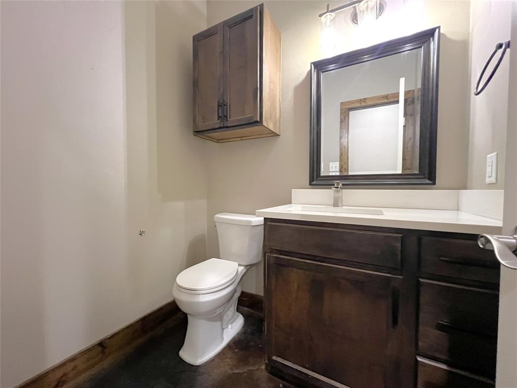 511 Interstate Highway 30 Property Photo 21