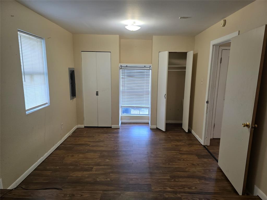 1205 N Anglin Street Property Photo 5