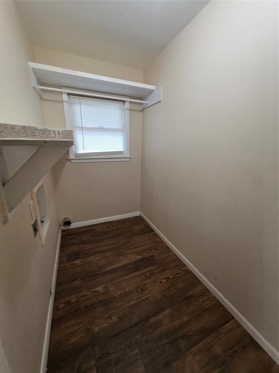 1205 N Anglin Street Property Photo 9