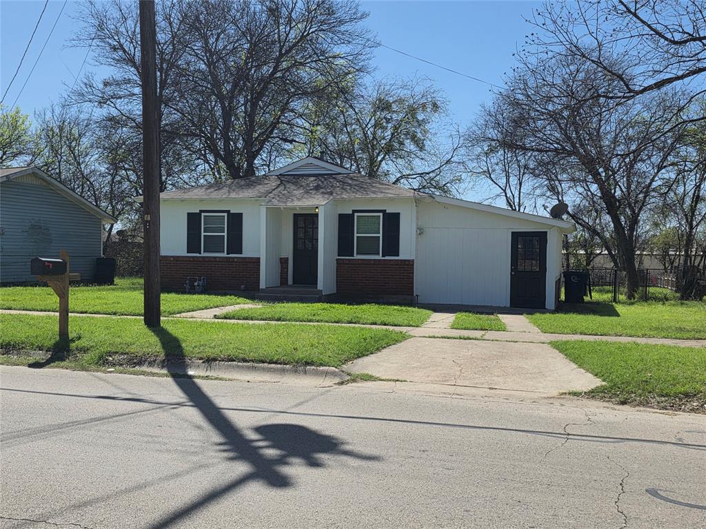 1207 N Anglin Street Property Photo 1